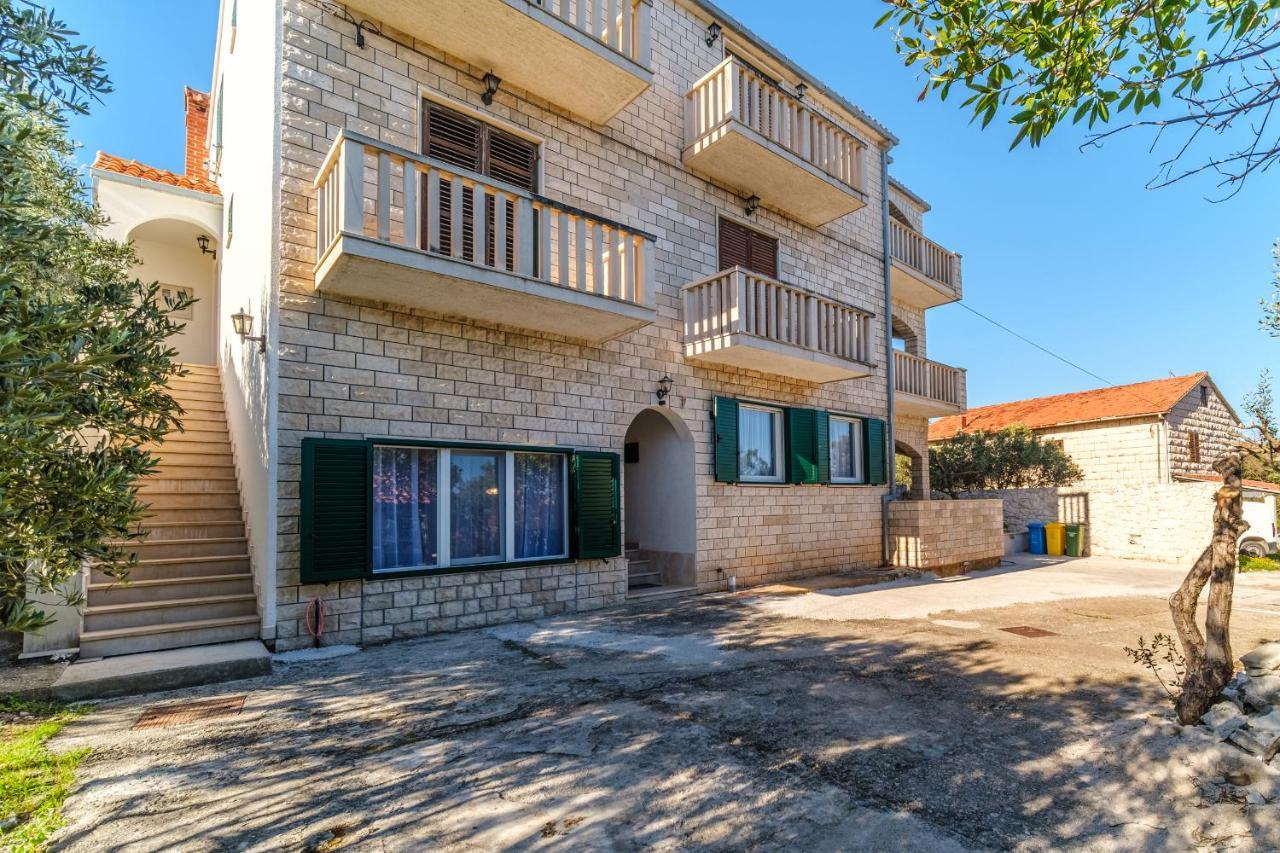 Ferienwohnung Atj House Supetar Exterior foto